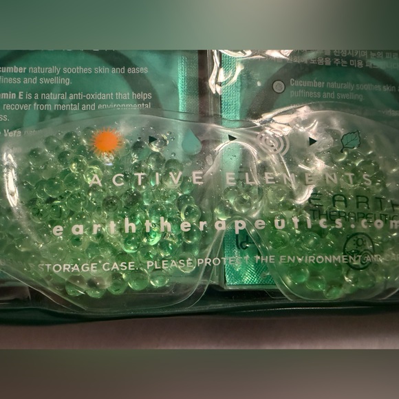 Earth Therapeutics Cucumber Eye Pads - Picture 3 of 6